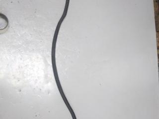 уплотнитель подкапотного пространства Volkswagen Passat B6 2005, 3C0823723