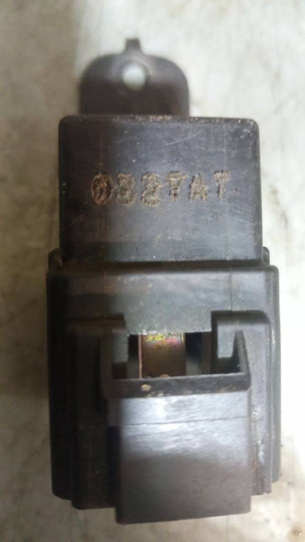 реле (прочие) Dodge Caravan 4 поколение (2000 - 2007), 3.8 л., бензин, 0327AT - фото №1