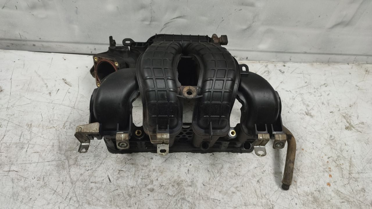 коллектор впускной Mitsubishi Lancer 10 поколение 2010, 1.8 л., бензин, МКПП - фото №1