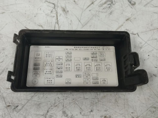 крышка блока предохранителей Chevrolet Aveo T250 [рестайлинг] 2010, 1.4 л., бензин, МКПП, седан, 9052505