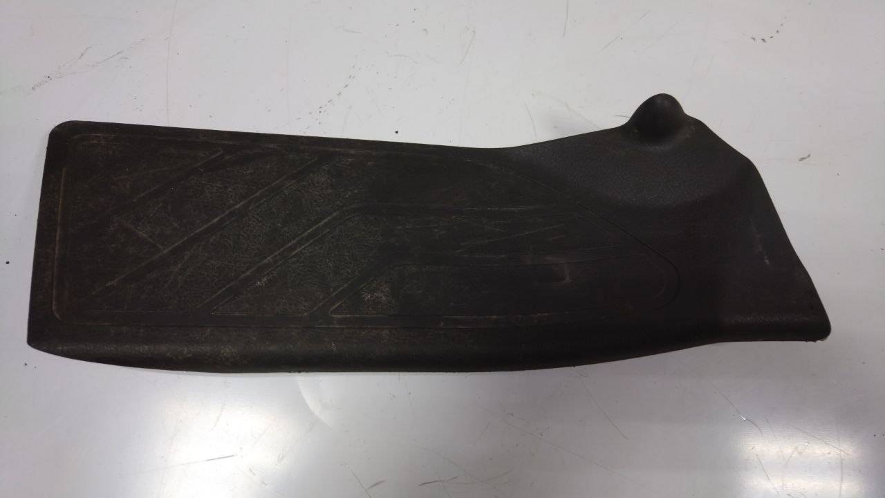 накладка подножки Peugeot 308 T7 (2007 - 2011), 9640849177, 9640849177 - фото №1