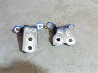 петля двери Toyota Yaris P1 (1999 - 2003)