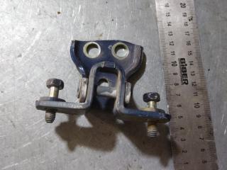 петля двери Mitsubishi Lancer 9 поколение (2003 - 2010)