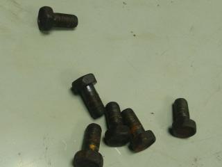 болт двигателя Mazda 3 BK 2004, 1.6 л., бензин