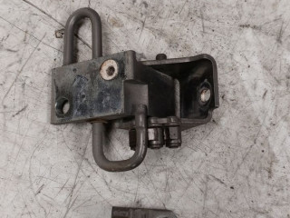 петля двери Volkswagen Touran 1 поколение (2003 - 2006), 1.8 л., бензин, АКПП