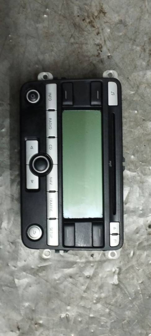 магнитола Volkswagen Passat B6 (2005 - 2010), 1K0035191DX - фото №1