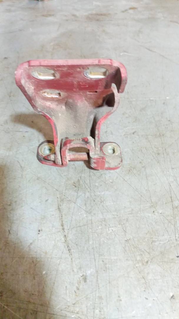 петля двери Dodge Caravan 4 поколение (2000 - 2007) - фото №1