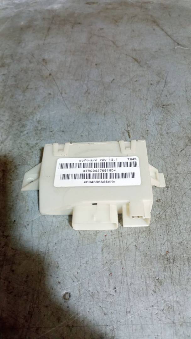 модуль управления двери Dodge Caravan 4 поколение (2000 - 2007), P04686686AM, TRG04476618D - фото №1