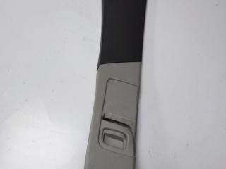 обшивка стойки центральной правой Opel Astra H (2004 - 2007), 13113921