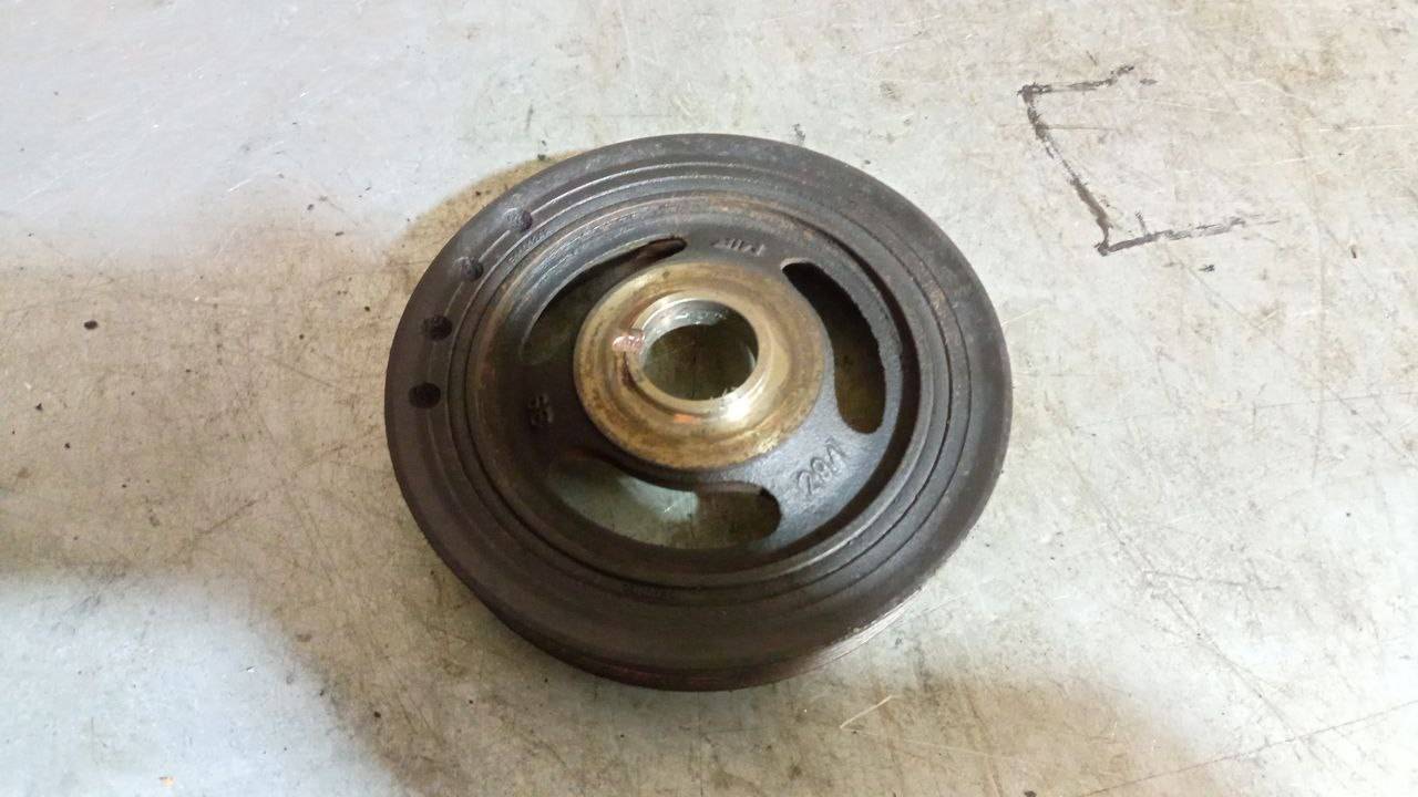 шкив коленвала Peugeot 207 1 поколение (2006 - 2009), 1.6 л., дизель, 9654961080 - фото №1