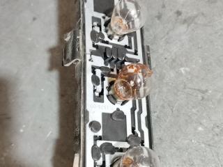 панель заднего фонаря Dodge Caravan 4 поколение (2000 - 2007), 15367500