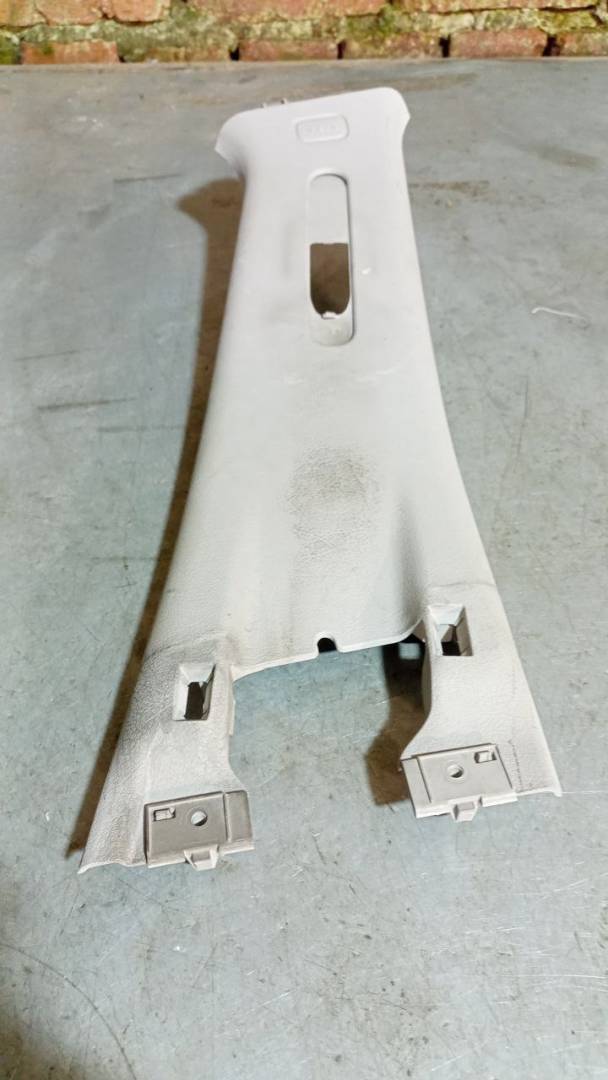 обшивка стойки центральной левой Peugeot 207 1 поколение (2006 - 2009), 9650245977, 9650246177 - фото №1