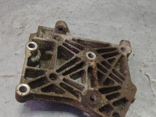 кронштейн генератора Nissan Almera N16 (2000 - 2003), 1.8 л., бензин, АКПП, 11910BM700