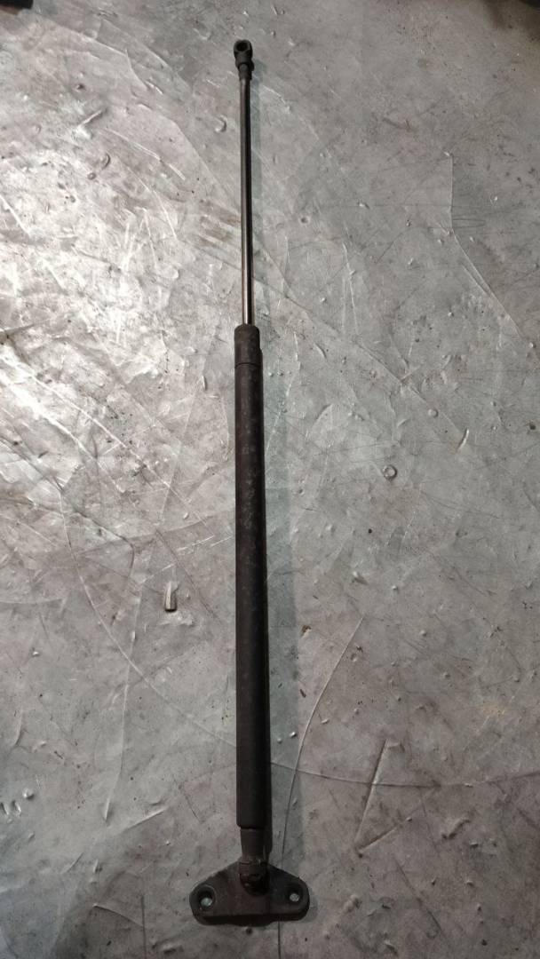 амортизатор крышки багажника (3-5 двери) Honda Civic 8 поколение (2005 - 2008) - фото №1