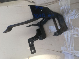 кронштейн гидроусилителя Ford Focus 2 поколение CB4 2008, 2.0 л., бензин