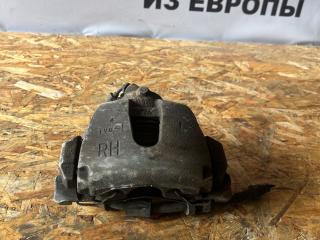 суппорт передний правый Ford Focus 3 поколение CB8 2012, 1.6 л., бензин, хетчбэк 5 дв.