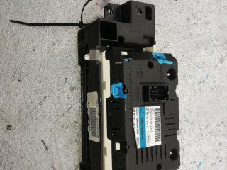 дисплей Ford Focus 3 поколение CB8 2012, 2.0 л., бензин, AM5T18B955AE