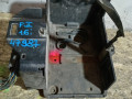 крепление аккумулятора Ford Focus 2 поколение CB4 2008, 1.6 л., бензин - фото №2