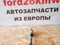 механизм открывания капота Ford Focus 2 поколение [рестайлинг] CB4 2009, 1.6 л., бензин, 1343577 - фото №10
