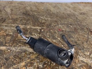 насос (моторчик) омывателя стекла Ford Focus 3 поколение CB8 2012, 1.6 л., i-VTEC, IQDB, бензин, 5МКПП, white(белый), седан, передний привод, BV6117K624AA