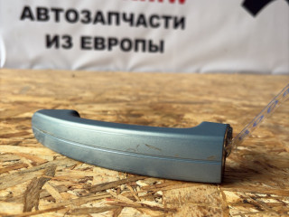 ручка наружная Ford Focus 2 поколение [рестайлинг] CB4 2009, 1.6 л., SHDA, бензин, МКПП, серо голубой металик, хетчбэк 5 дв., передний привод, правый руль