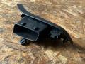 кнопка стеклоподъемника двери задней левой Ford Focus 3 поколение CB8 2012, 1.6 л., i-VTEC, PNDA, бензин, 5МКПП, white, хетчбэк 5 дв., передний привод, правый руль, 1746832 - фото №2