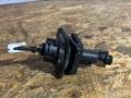 цилиндр сцепления главный Ford Focus 3 поколение CB8 2012, 1.6 л., i-VTEC, IQDB, бензин, МКПП, frozen white, передний привод, правый руль, 1863548 - фото №2