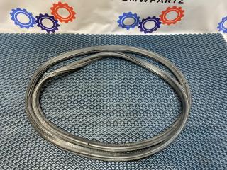 уплотнитель BMW 3 серия E90 [рестайлинг] 2010, 2.0 л., N47 D20 C, дизель, АКПП, 475 black- sapphire metallic, седан, задний привод, правый руль, 51767182079