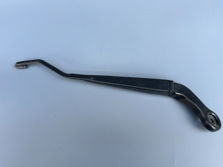 щеткодержатель (поводок стеклоочистителя, дворник) Mini Cooper 3 поколение [рестайлинг] F55 2020, 1.5 л., B36 A15 A, бензин, АКПП, b71, хетчбэк 5 дв., передний привод, 61617335475, 7335475