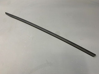 молдинг центральной стойки Mini Countryman 2 поколение F60 2017, 1.5 л., B36 A15 A, бензин, АКПП, c2m, хетчбэк 5 дв., передний привод, 51137424159, 7424159