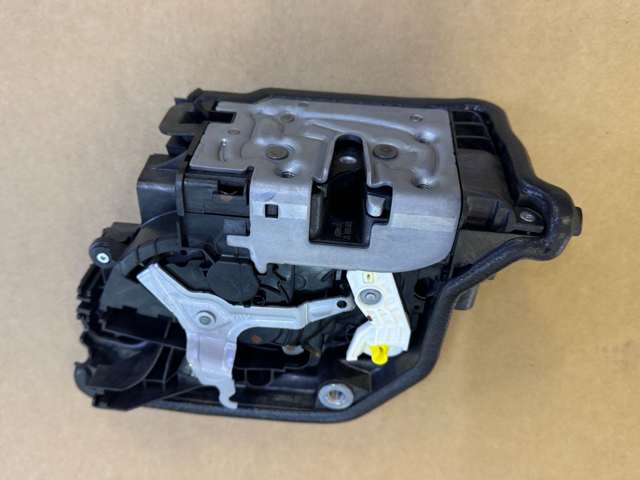 замок двери задней левой Mini Countryman 2 поколение (2016 - 2020), 7281939, 51227281939 - фото №1