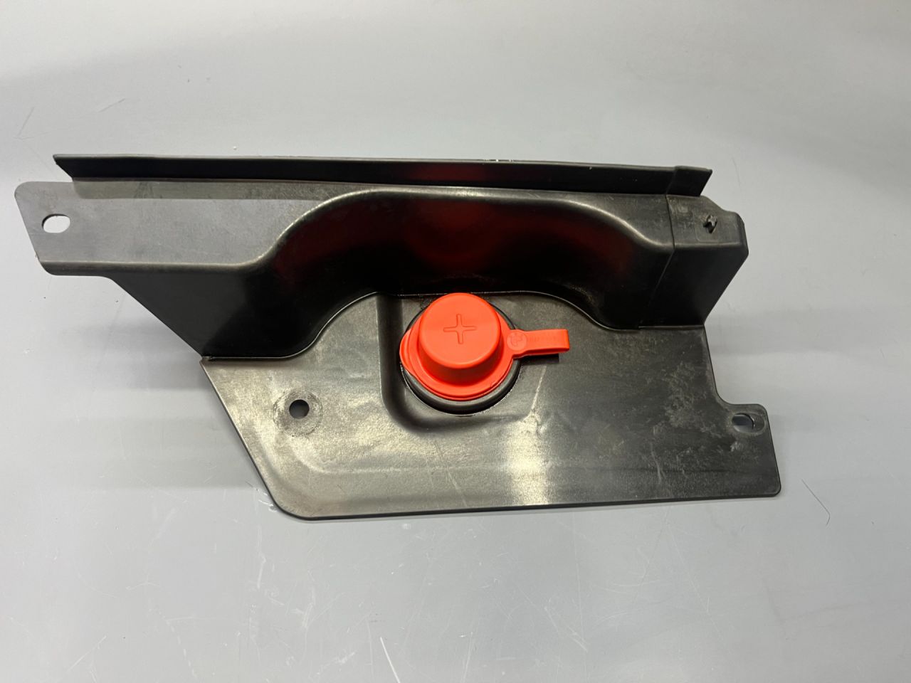 планка под капот Mini Countryman 2 поколение F60 2017, 1.5 л., B36 A15 A, бензин, АКПП, c2m, хетчбэк 5 дв., передний привод, 51717290727, 7290727 - фото №1