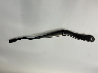 щеткодержатель (поводок стеклоочистителя, дворник) Mini Countryman 2 поколение F60 2017, 1.5 л., B36 A15 A, бензин, АКПП, c2m, хетчбэк 5 дв., передний привод, 61617380751, 7380751