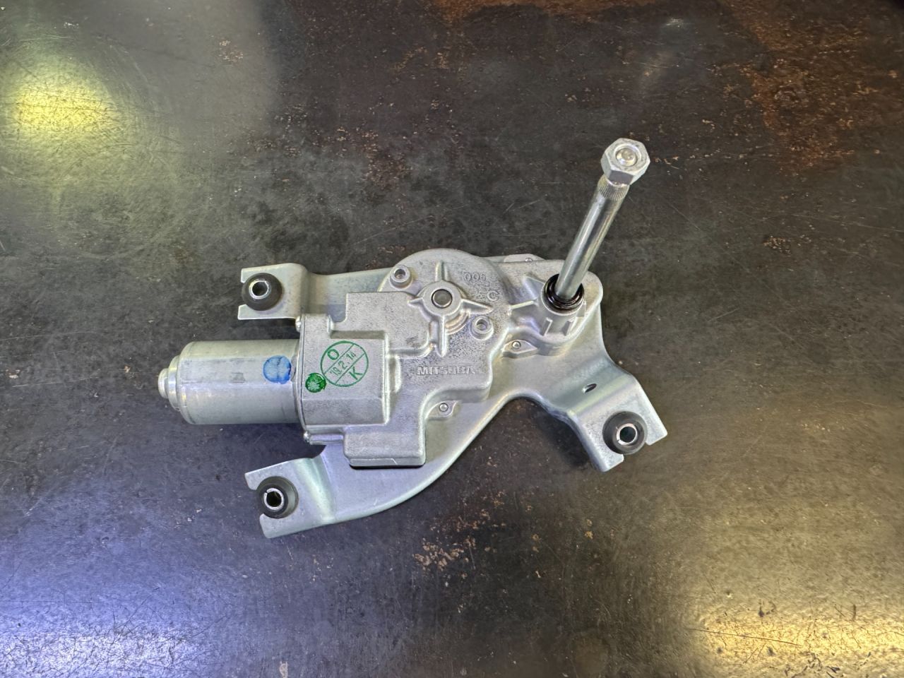 моторчик заднего стеклоочистителя (дворника) Mini Clubman 2 поколение (F54) (2015 - 2025), 61627365819, 7365819 - фото №1