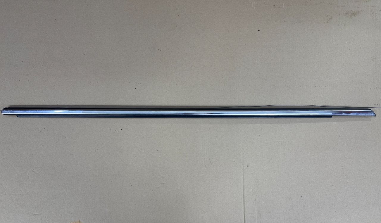 молдинг (накладка кузовная) Mini Cooper 3 поколение (2013 - 2018), 51337299992, 7299992, 51334822512, 4822512 - фото №1