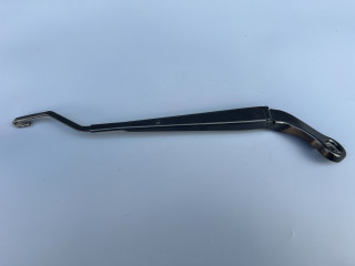 щеткодержатель (поводок стеклоочистителя, дворник) Mini Cooper 3 поколение [рестайлинг] F55 2020, 1.5 л., B36 A15 A, бензин, АКПП, b71, хетчбэк 5 дв., передний привод, 61617335477, 7335477