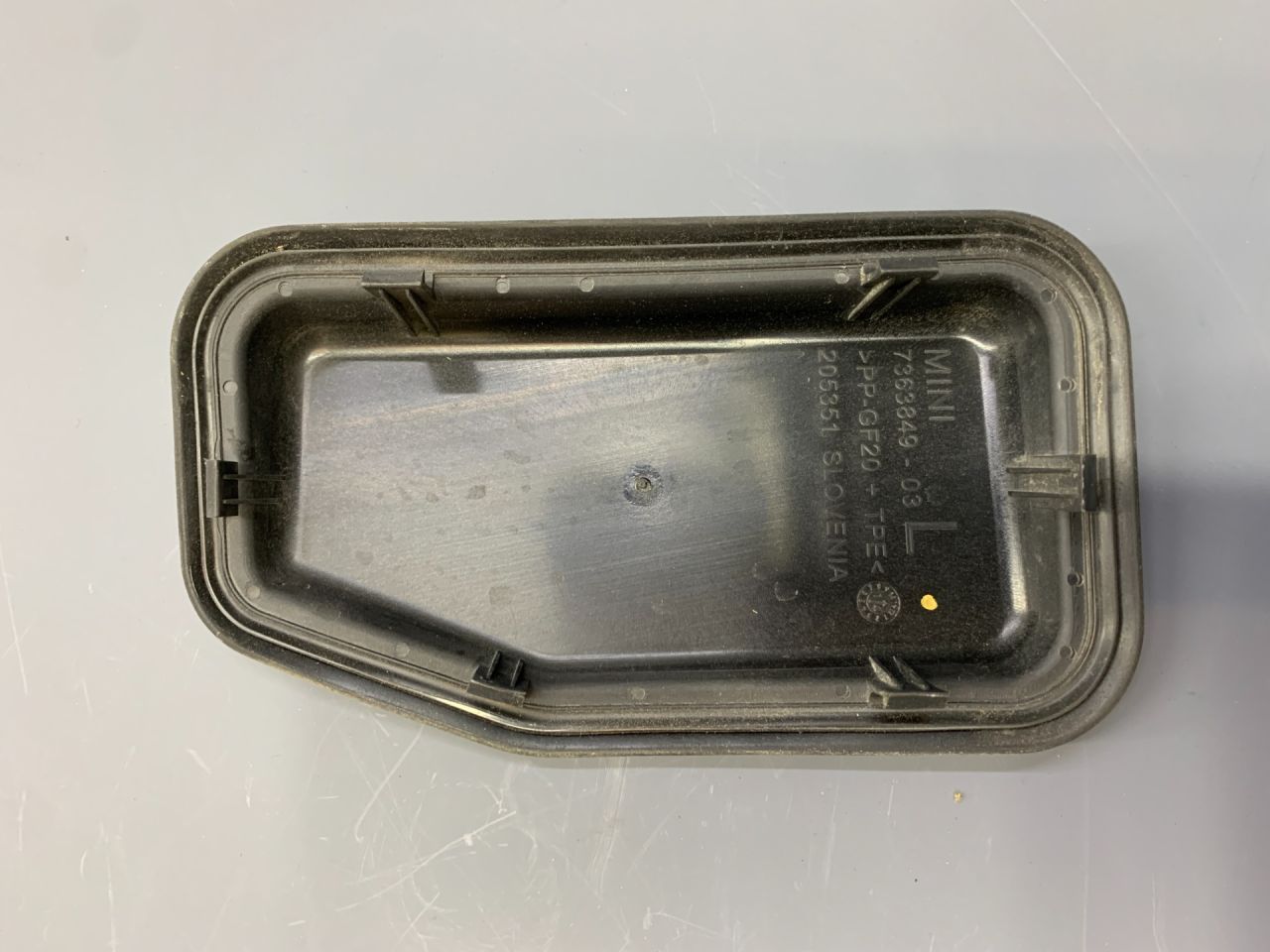 накладка двери (крышки) багажника Mini Clubman 2 поколение (F54) (2015 - 2025), 51417363849, 7363849 - фото №1