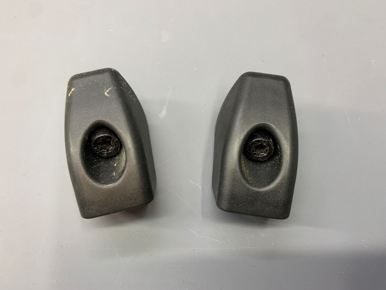 отбойник крышки багажника Mini Countryman 2 поколение (2016 - 2020), 51247394689, 7394689 - фото №1