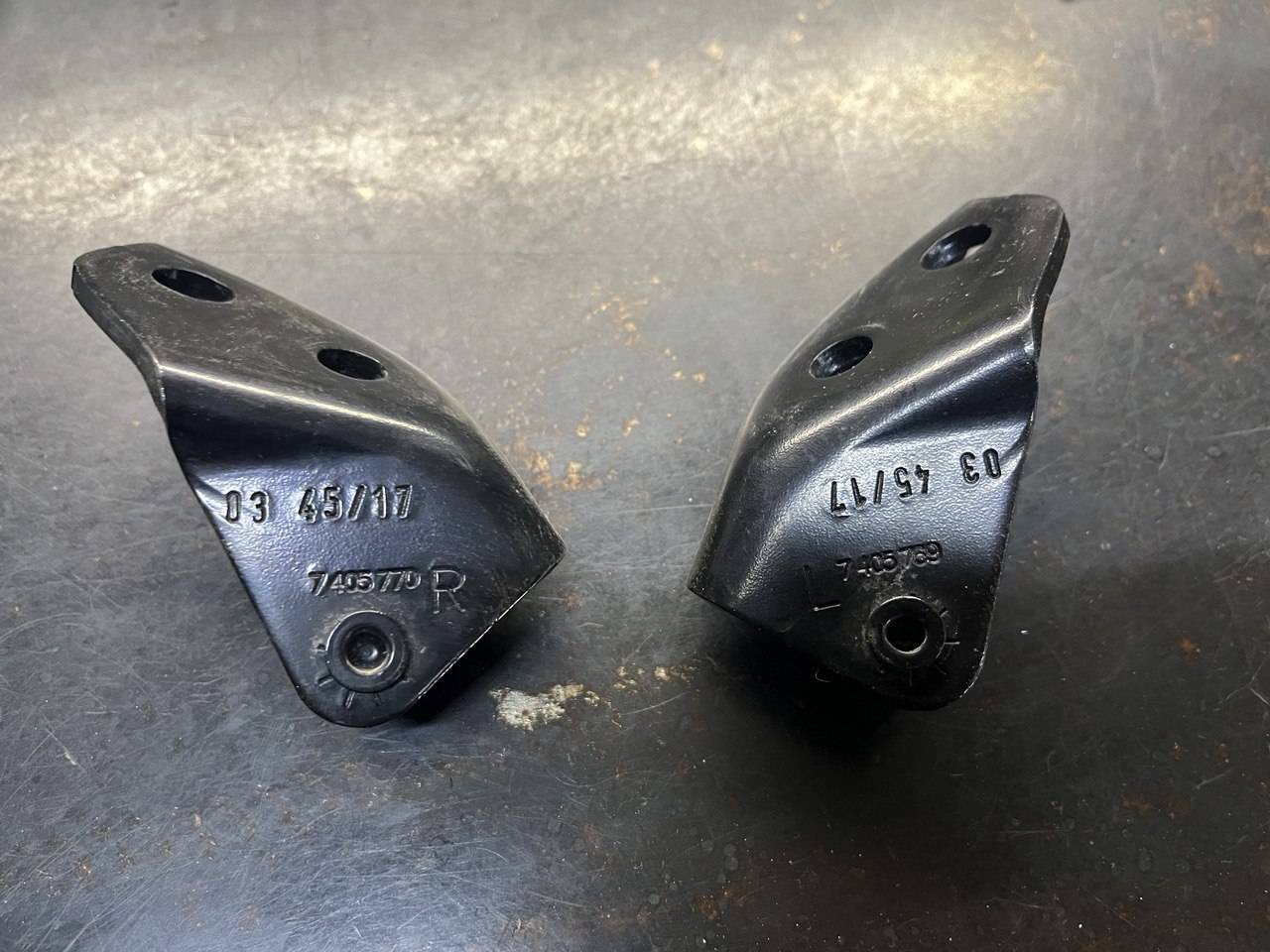 амортизатор крышки багажника (3-5 двери) Mini Countryman 2 поколение (2016 - 2020), 41007405770, 41007405769, 7405770, 7405769 - фото №1