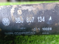 Крепление бампера переднего Volkswagen Passat B5 1997, 1.8 л., ADR, бензин, МКПП, седан, 3B0807134A - фото №6