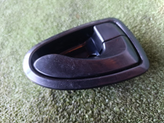 ручка внутренняя передняя правая Hyundai Accent 2 поколение (LC) 2011, 2.0 л., G4EC, бензин, МКПП, седан