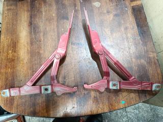 петля крышки багажника Hyundai Sonata 4 поколение [рестайлинг] EF (2001 - 2013), 2.0 л., G4JP, бензин, МКПП, седан