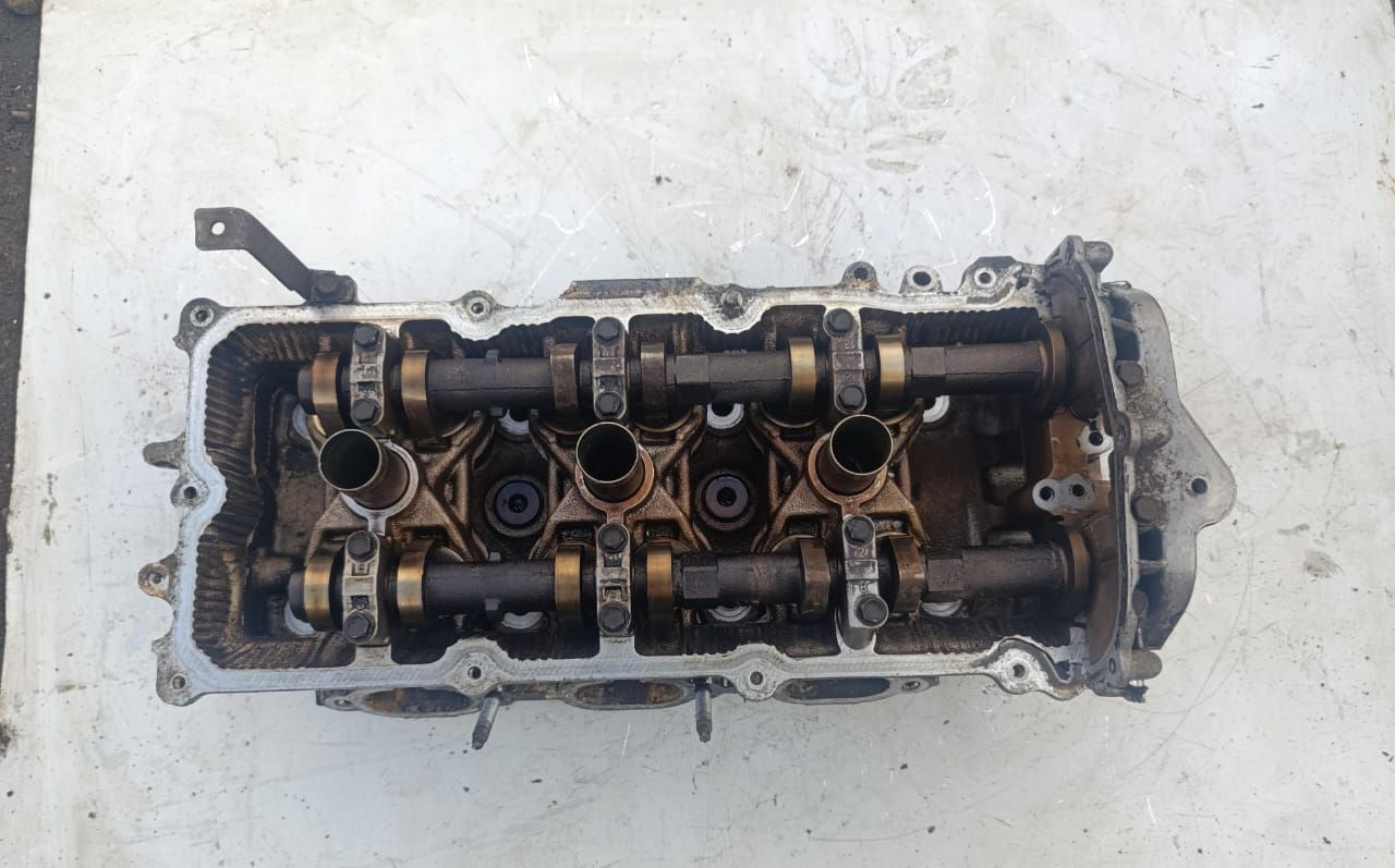 головка блока цилиндров Nissan Maxima A33 (2000 - 2005), 3.0 л., VQ30DE, бензин, АКПП, седан - фото №1