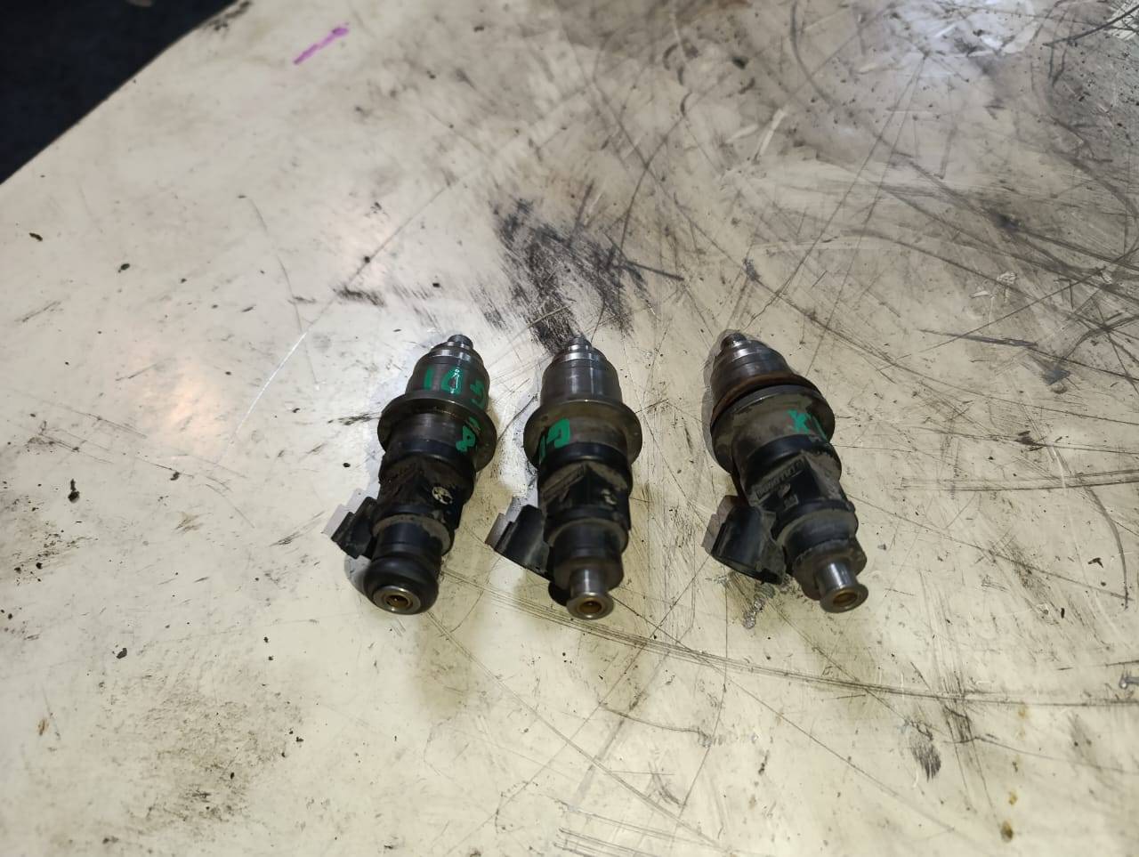 форсунка Mitsubishi Carisma 1 поколение DA2A (1995 - 1999), 1.8 л., 4G93 (GDI), бензин, МКПП, g42, седан, передний привод, E7T05071, DIM1000G - фото №1