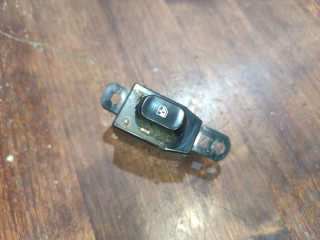 кнопка стеклоподъемника двери задней правой Hyundai Lantra J2 [рестайлинг] J2 1998, 1.6 л., G4GR, бензин, МКПП, седан, 9358029000, 9358029050