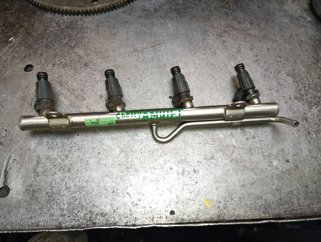 топливная рампа Chery Amulet (A15) 1 поколение (2003 - 2010), бензин, МКПП, седан, 0280CN6040, 0280156207 - фото №1