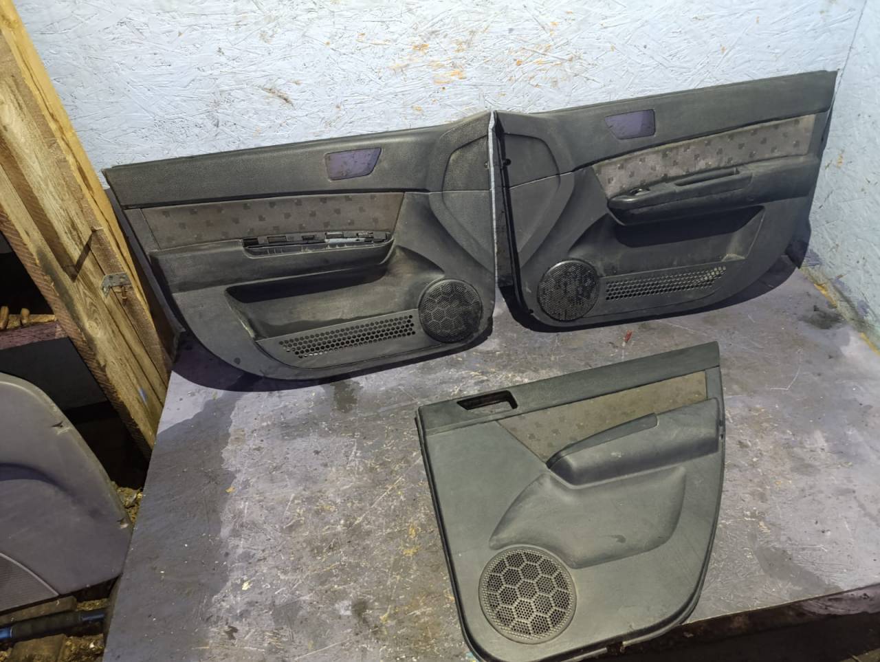 Обшивка двери (комплект) Hyundai Getz 1 поколение TB 2005, 1.3 л., G4EA, бензин, МКПП, хетчбэк 5 дв. - фото №1