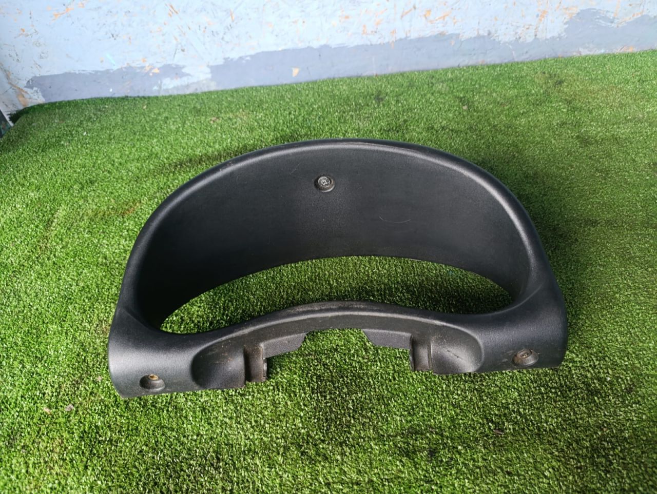 рамка панели приборов Opel Corsa B 1998, 1.2 л., X 12 XE, бензин, МКПП, хетчбэк 5 дв., 90387686 - фото №1