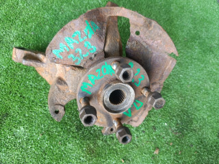 кулак поворотный левый Mazda 323 5 поколение BA (1994 - 1998), 1.6 л., B6, бензин, АКПП, седан