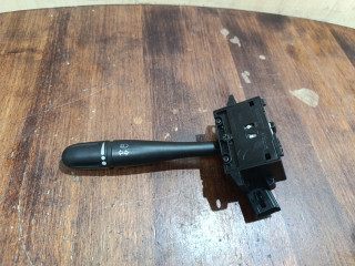 переключатель поворотов Dodge Caravan 4 поколение 2001, 2.4 л., EDZ, бензин, АКПП, 04685711AA